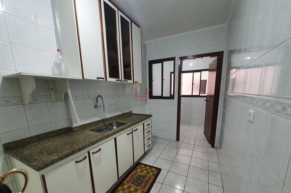 Apartamento a venda - Guilhermina - casa8imoveis