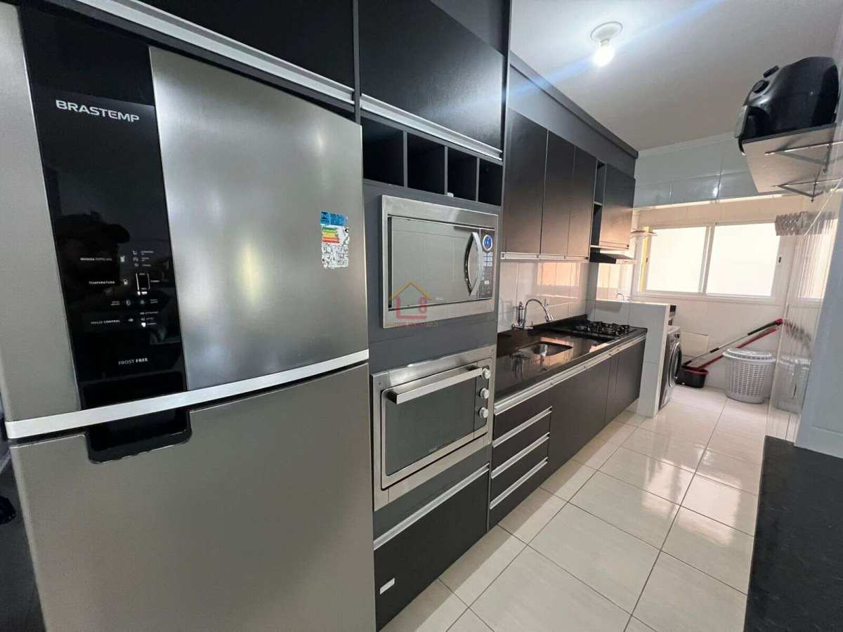 Oportunidade - Canto do Forte - casa8imoveis