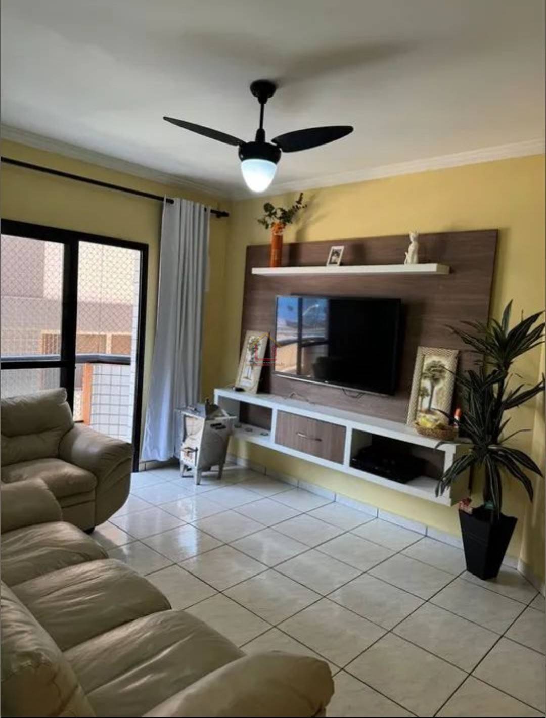 Oportunidade - Canto do Forte - casa8imoveis