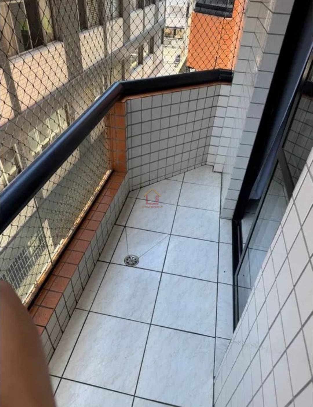 Oportunidade - Canto do Forte - casa8imoveis