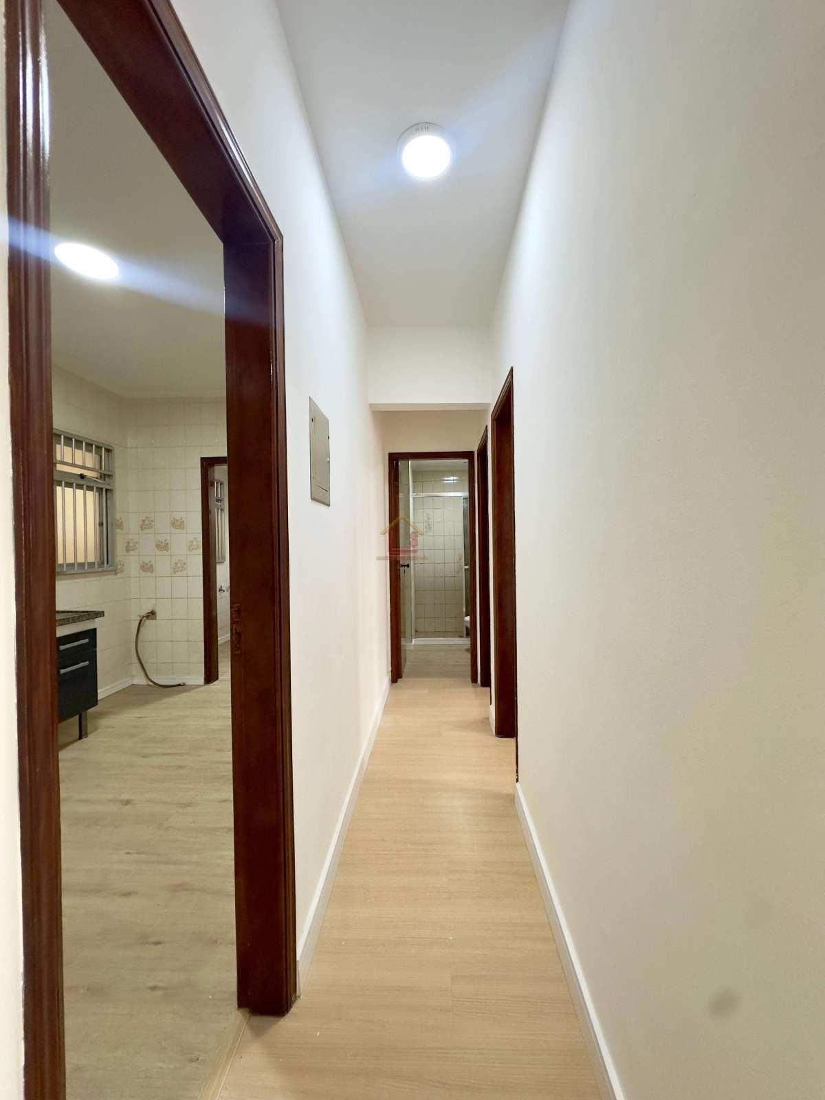 Oportunidade - Canto do Forte - casa8imoveis