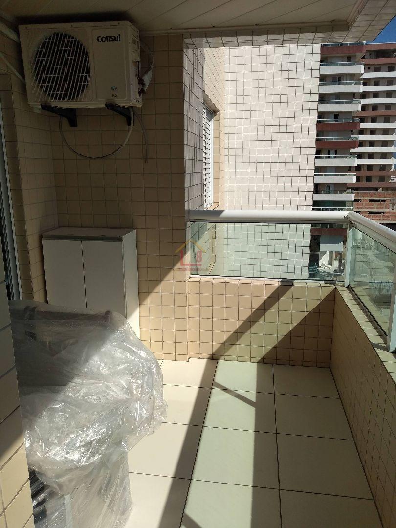 Um dormitório - Guilhermina - casa8imoveis